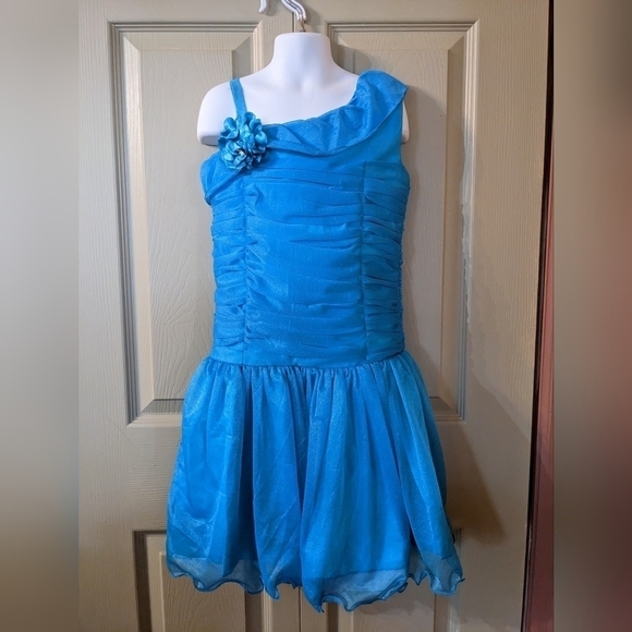 New with Tags Classic Fashion Party, wedding, baptism, Easter, T7